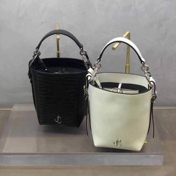 ジミーチュウ(最新もセール偽物で欲しい)JC付きVARENNE/BUCKET/Latte